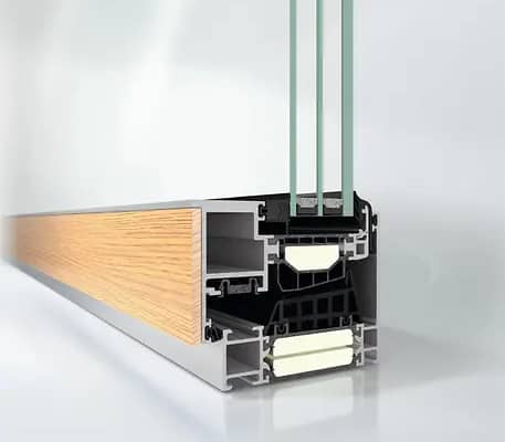 Aluminiumfenster gehen auch mit Holzdekor-Folien